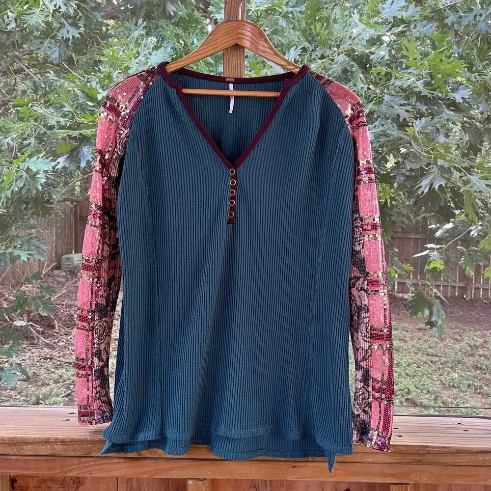 Free People Women's Green Thermal Sequin Sleeve Long Sleeve Top Size XS